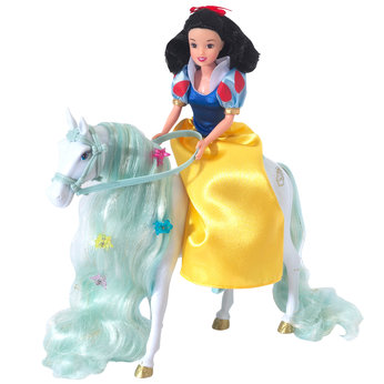 Snow White Horse and Doll