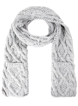Grey cable knit pocket scarf