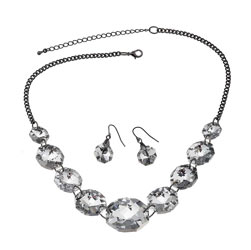 Dorothy Perkins Stone and chain set