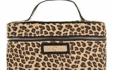 Dorothy Perkins Womens Leopard vanity case- Leopard DP18380771