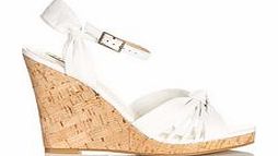 Grand white leather sandals