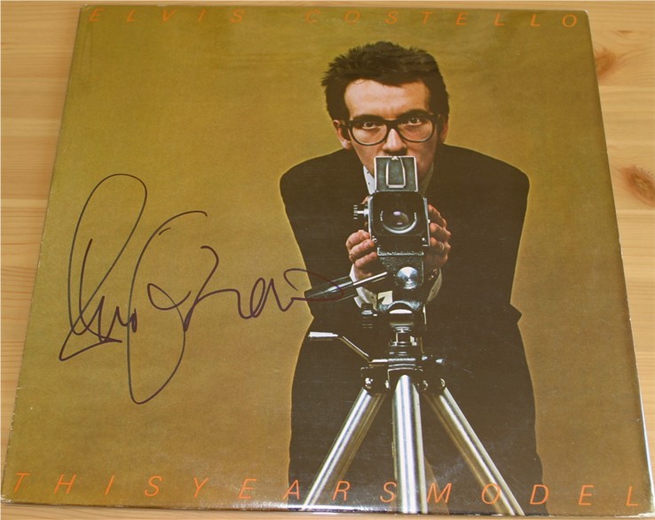 ELVIS COSTELLO SIGNED THIS YEARS MODEL LP