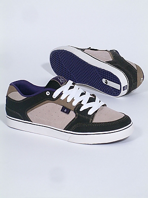 Es Avers Skate Shoe - Black/Grey/Grey