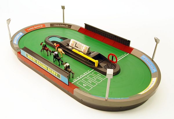 everythingplay Horse Racing Derby Game