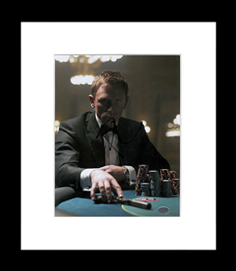 Daniel Craig as James Bond signed 8x10and#39;and39; colour photo
