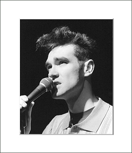FamousRetail Morrisey unsigned 10x8and#39;and39; photo