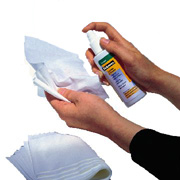 Fellowes Screen Cleaning Solution and Wipes
