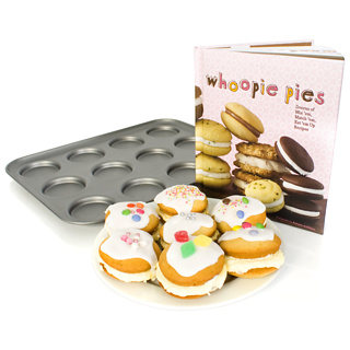 Whoopie Pie Book and Pan (Whoopie Pie Book and