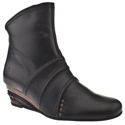 Fly London Female Fly London Bocca Leather Upper Casual in Black