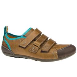Female Hike Hare Strap Leather Upper in Tan