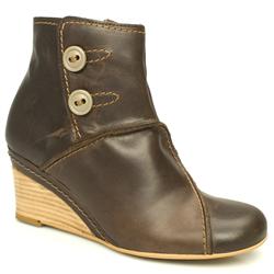 Female Level Laine Ankle Leather Upper Alternative in Dark Brown