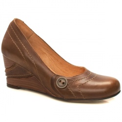 Fly London Female Link Ludo Button Pump Leather Upper Evening in Tan