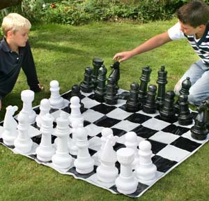 Standard Garden Chess Set (802)