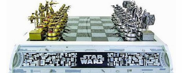 Gentle Giant Star Wars Deluxe Chess Set Figures with luxurious silver and gold finishes