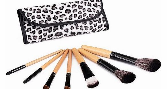 7 Piece Wooden Handle Professional Makeup Brushes in Leopard Print Case