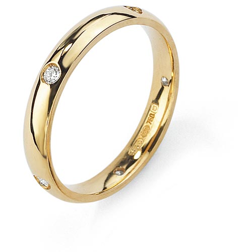 3mm Five Stone Court Shape Band Ring Wedding Ring In 18 Carat Yellow Gold