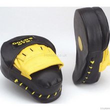 GoldsGym Golds Gym Curved Leather Focus Pads