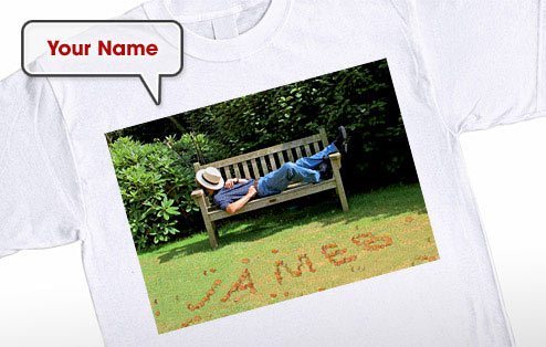 Snoozing on Bench - Gardening T-Shirt