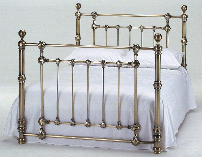 Harmony Beds Victoria 4ft 6 Double Brass Bedstead