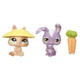 Littlest Pet Shop #827 and #828 Sassiest Bunnies with Hat, Carrots and Hop Scotch Mat