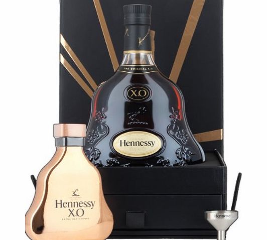 Hennessy XO Extra Old Cognac 70cl Limited Gift Set with Gold Flask