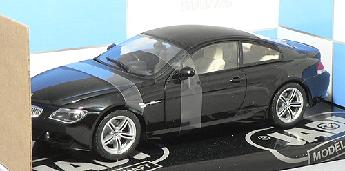 2005 BMW M6 (E63) in Sapphire black