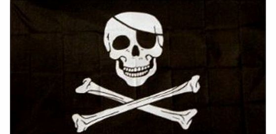 Special offer.....Jolly Roger Pirate Flag (with Patch) 5ft x 3ft
