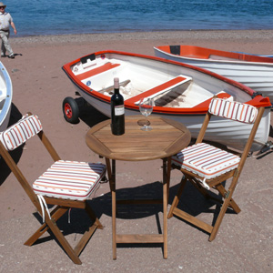 Kreta Table and 2 Chairs with Red Stripes