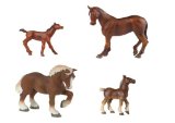 Le Toy Van Exclusive to Amazon.co.uk. Le Toy Van - Papo Horses Set 1 (English Thoroughbred Horse and Foal / Breton Horse and Foal)