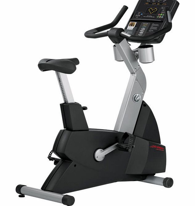 Life Fitness Club Series Upright Cycle with Integrity Console