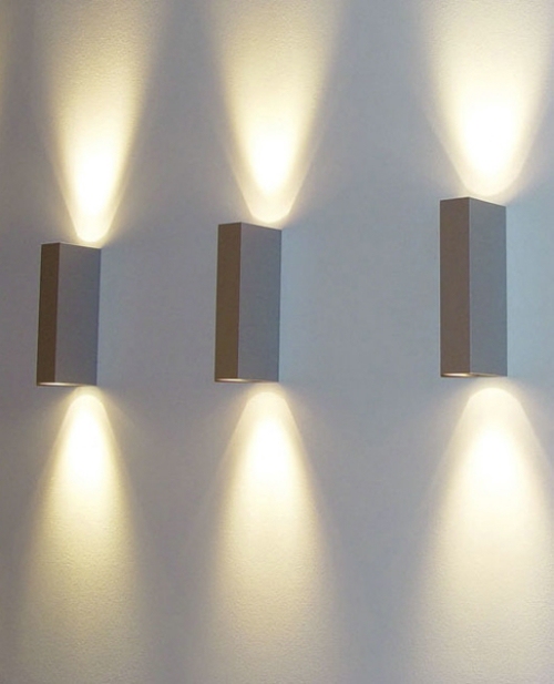 LIS Barr Rectangular Wall Light Aluminium