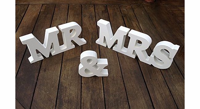 Luck and Luck MR amp; MRS Wooden Letters Wedding Decoration / Present