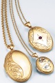 9ct half-engraved locket