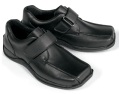 boys Conker adjustable closure shoes