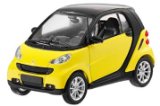 Maisto Smart ForTwo Coupe in Yellow Scale 1:32