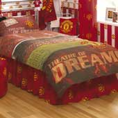 Manchester United Theatre Of Dreams Duvet and Pillowcase Set.