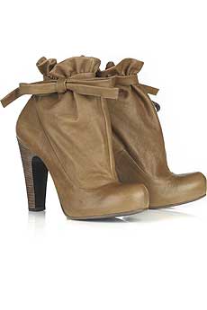 Marc by Marc Jacobs Ruffle-top ankle boots