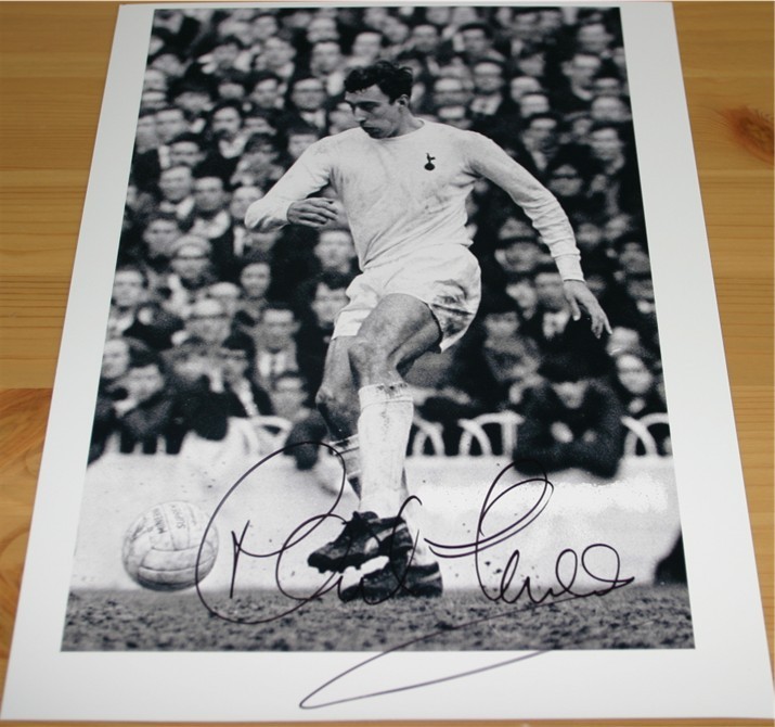 MARTIN CHIVERS HAND SIGNED 10 x 8 PHOTOGRAPH