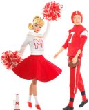 Mattel Barbie Collector Gold Label Campus Spirit Giftset