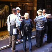 Melbourne Lanes and Arcades Small Group Walking