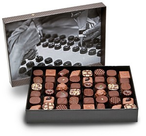 Milk & dark luxury chocolate gift box - Small 165g