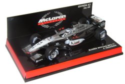 Minichamps 1:43 Scale McLaren Mercedes MP4/17 Race Car 2002 - Kimi Raikkonen