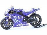 Minichamps Diecast Model Yamaha YZR-M1 (Valentino Rossi 2004) (1:12 scale by Minichamps) in Blue