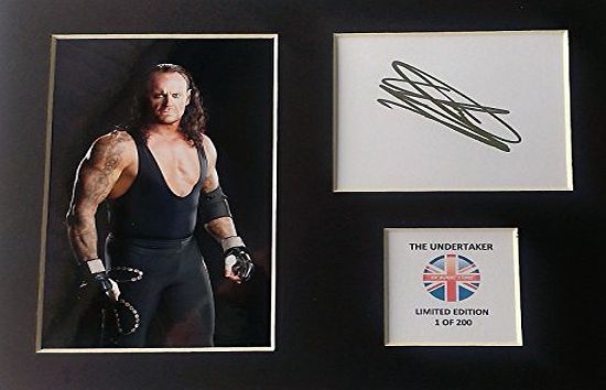 MOUNTSTORE LIMITED EDITION THE UNDERTAKER SIGNED DISPLAY PRINTED AUTOGRAPH BOXING AUTOGRAPH AUTOGRAF AUTOGRAM SIGNIERT SIGNATURE MOUNT FRAME