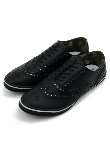Black Brogue Round Toe Leather Shoe