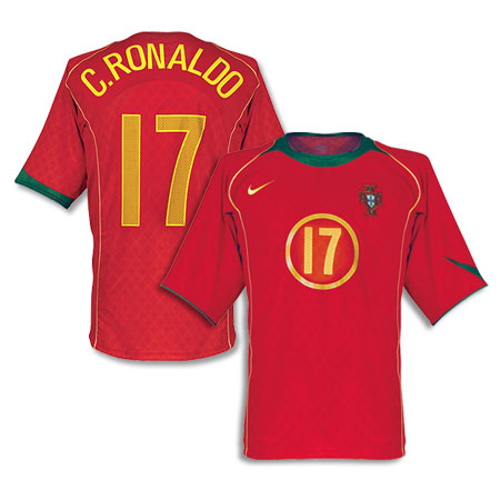 Nike Portugal home (C.Ronaldo 17) 04/05