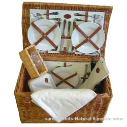 natural Wine Lovers Picnic Basket-4 Person