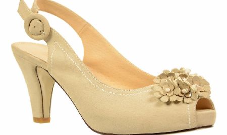 NATURE`S OWN Francine Beige Platform Shoe