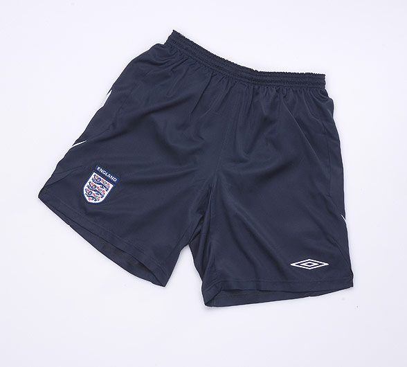 Umbro 07-09 England home shorts