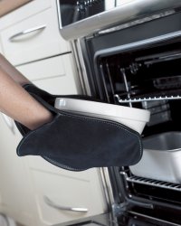 Nigella Lawson Living Kitchen Oven Glove